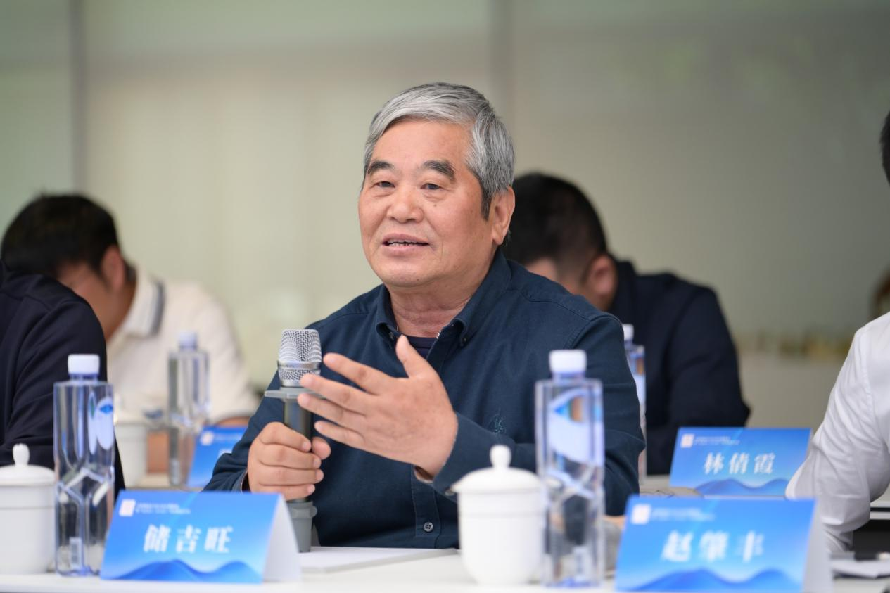 儲吉旺參加寧?？h新生代企業(yè)家會議.png